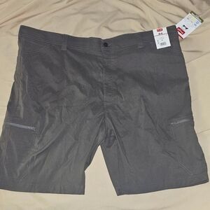 MEN'S NWT SIZE 46" WRANGLER" GRAY STRETCH FLEX ZIP CARGO LIGHTWEIGHT SHORTS